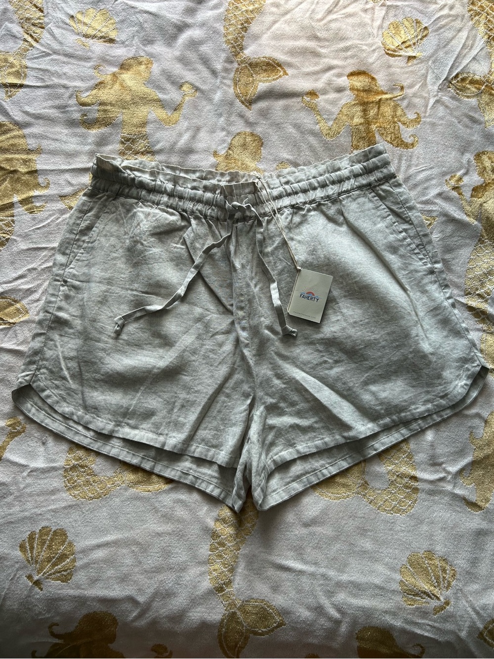 NWT Women’s FAHERTY BRAND Linen Drawstring Shorts / Beige / Tan - Size XL